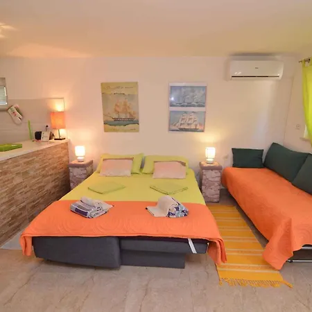 In Petrcane/zadar Riviera 7908 Appartement
